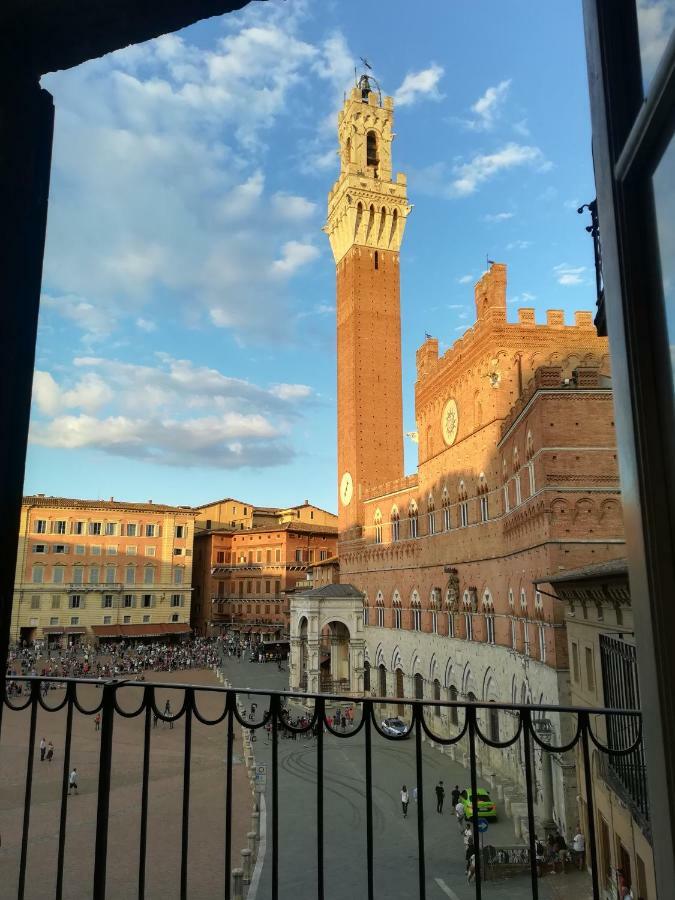 Residenza D'Epoca " Il Campo" By Francigenaapartments Siena Exterior foto