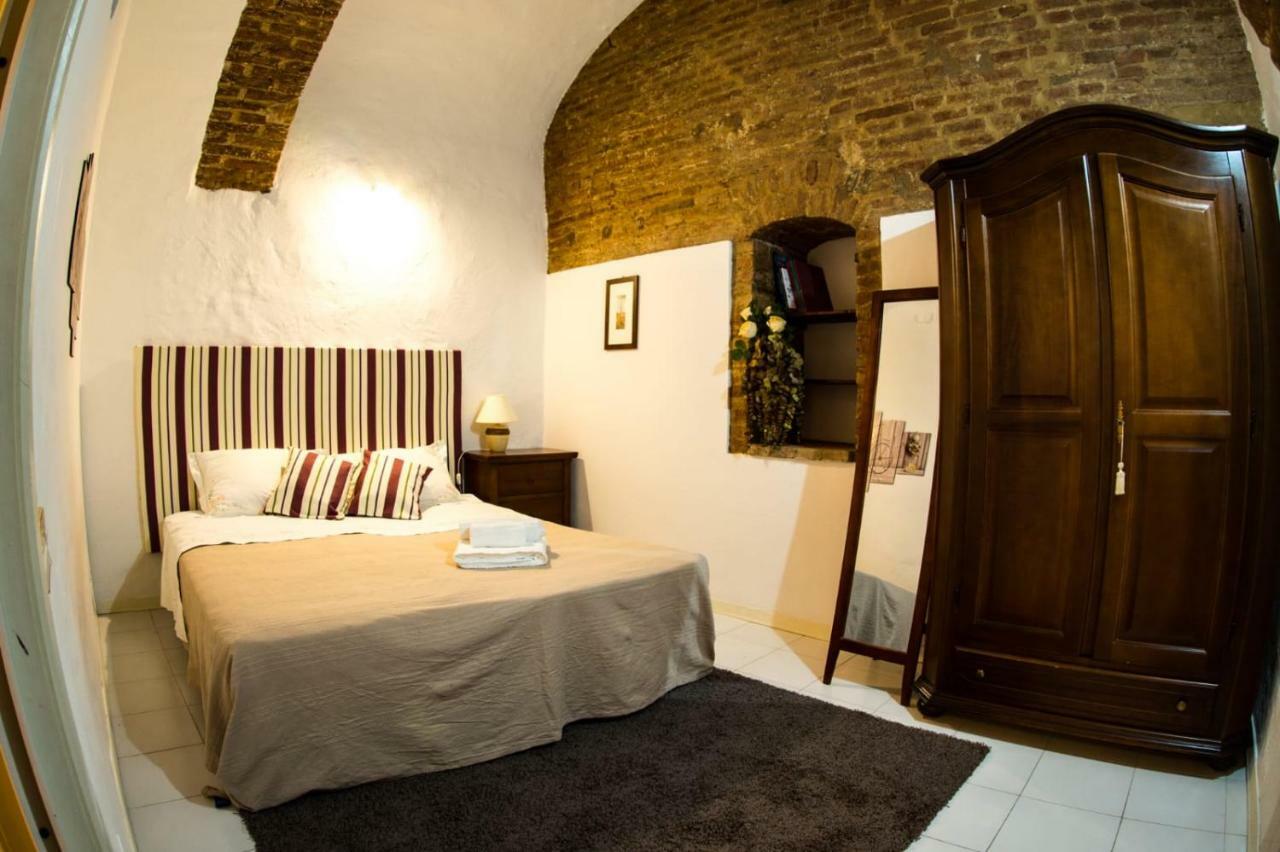 Residenza D'Epoca " Il Campo" By Francigenaapartments Siena Exterior foto